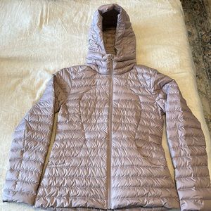 Lululemon packable puffer jacket